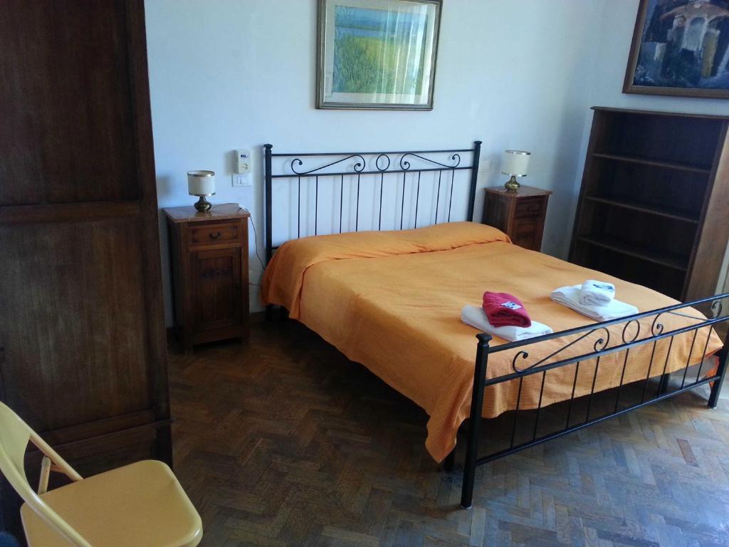 A Due Passi Dal Centro Bed And Breakfast Pisa Room photo
